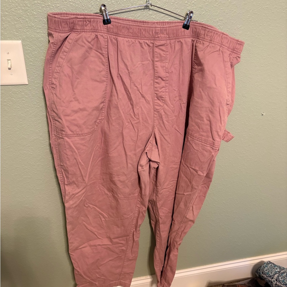 Old Navy Women’s Pink Cargo Pants